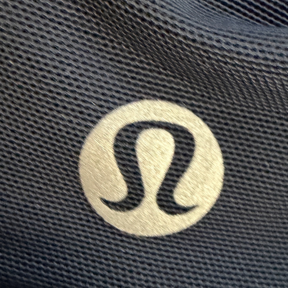 lululemon athletica Navy Sports Bra. All day breeze bra size 6 - Picture 5 of 6